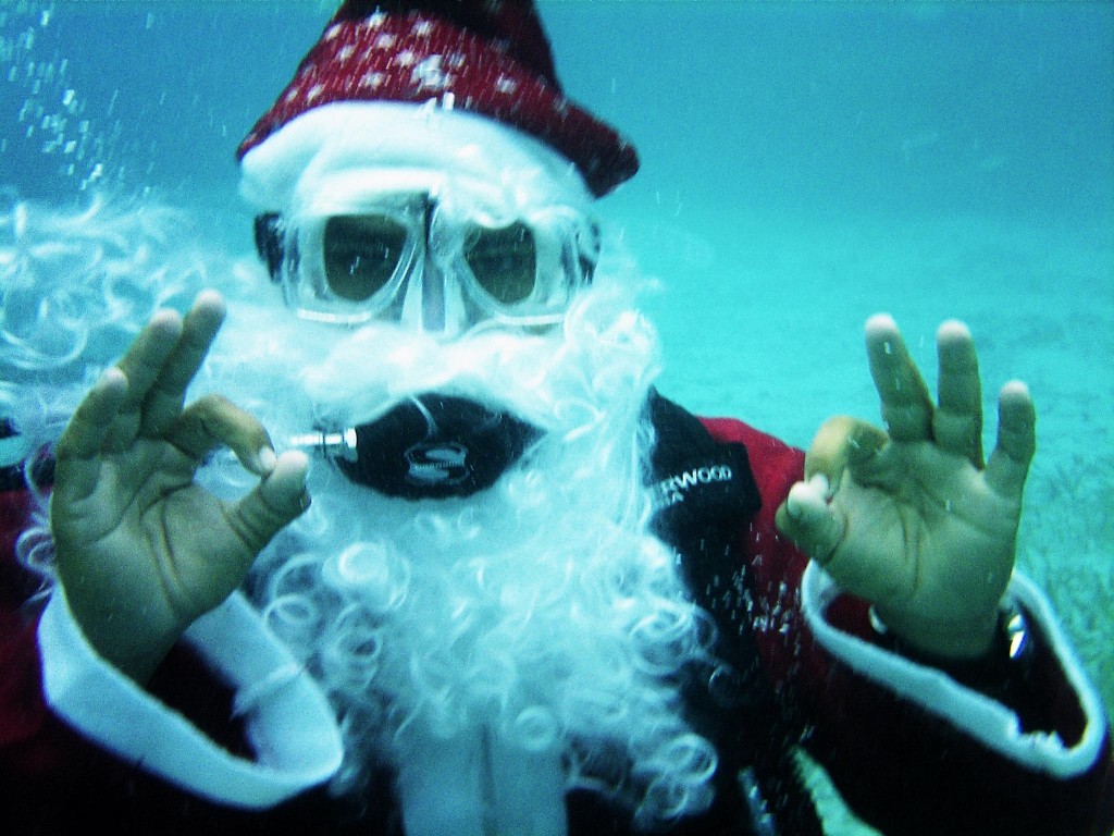 Diving Santa 2