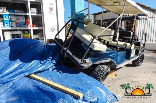 Taxi-runs-over-Golf-Cart-parked-on-Coconut-Drive-1