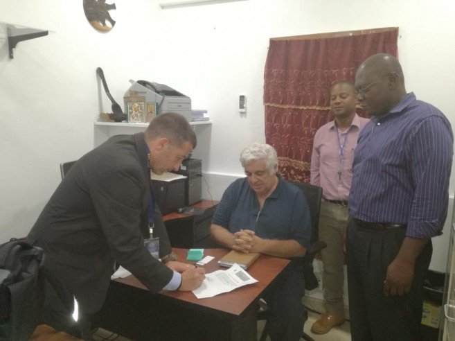 samid-signs-expelsion-order