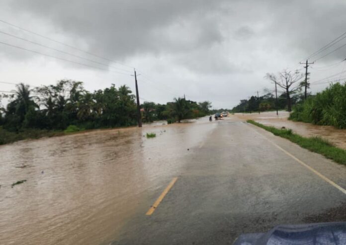 24 Flooded Highway on mainland